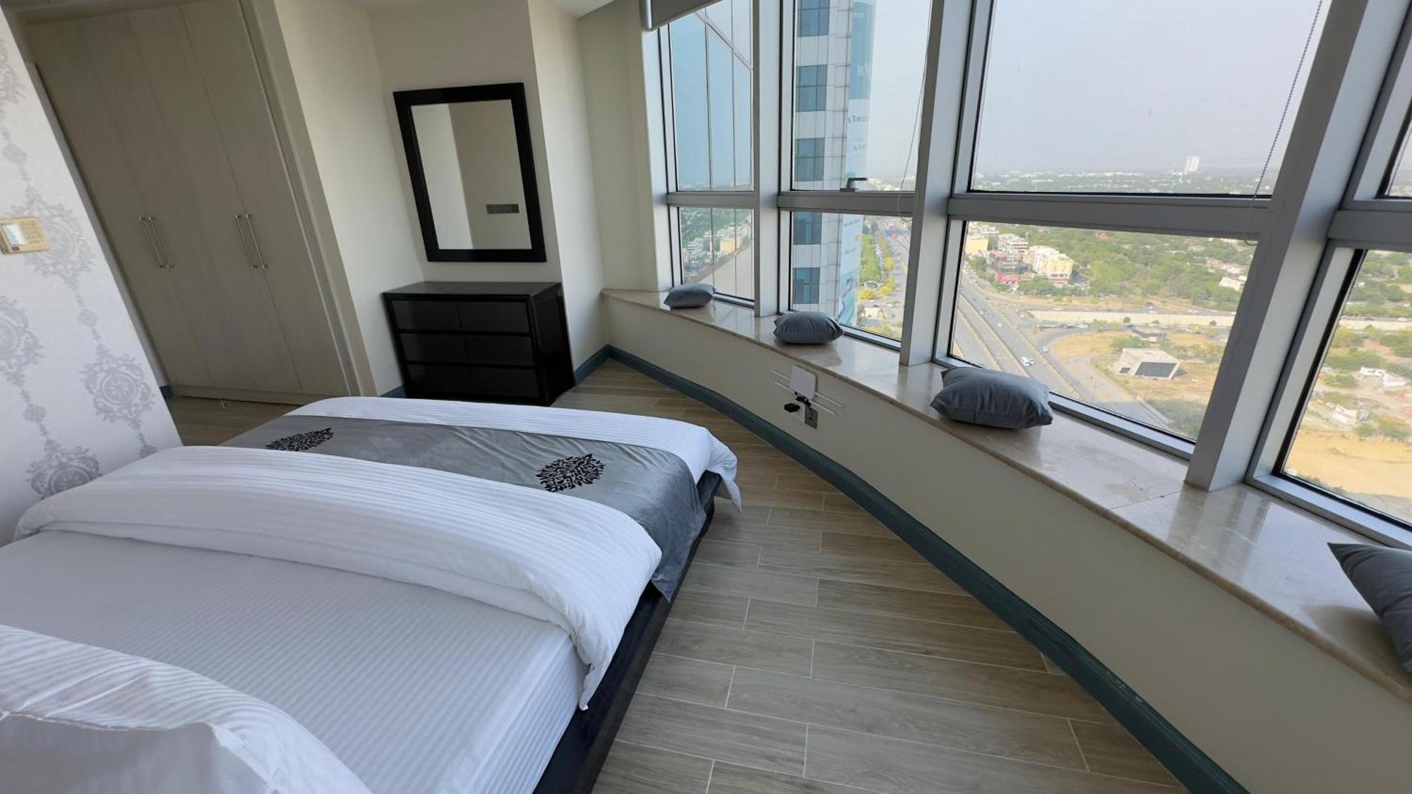 Centaurus Apartments Islamabad Esterno foto