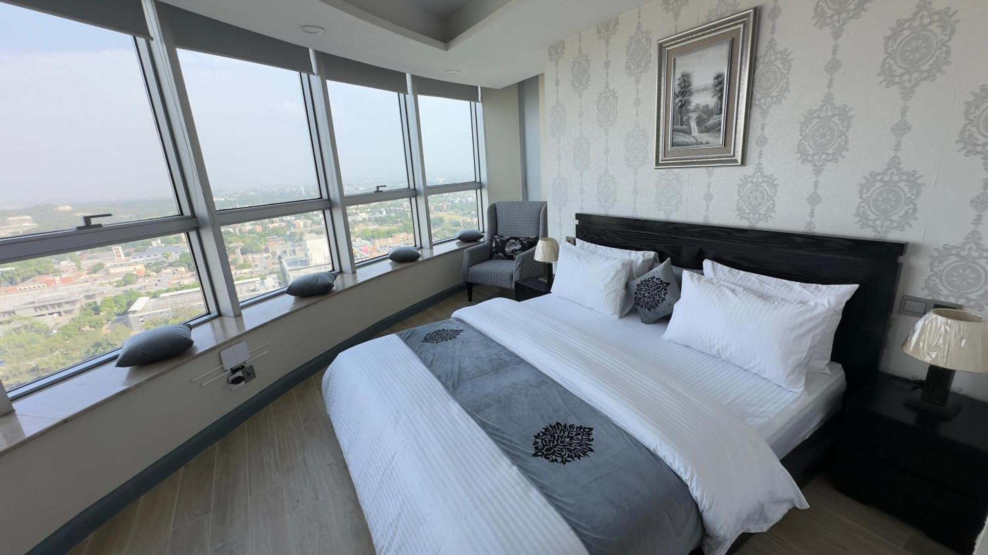 Centaurus Apartments Islamabad Esterno foto