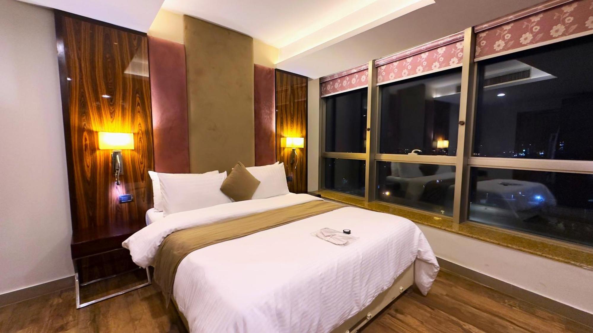 Centaurus Apartments Islamabad Esterno foto